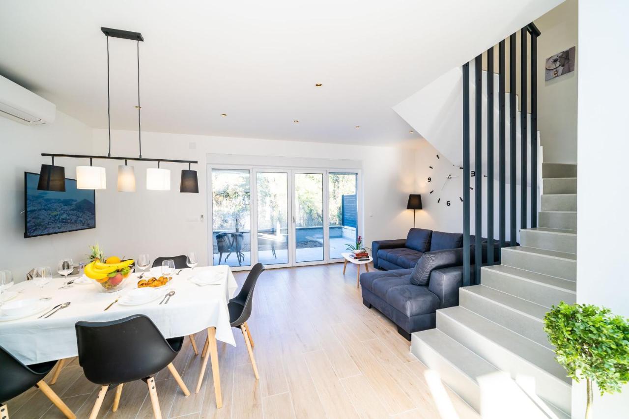 Apartment 'Holiday Above Dubrovnik' מראה חיצוני תמונה